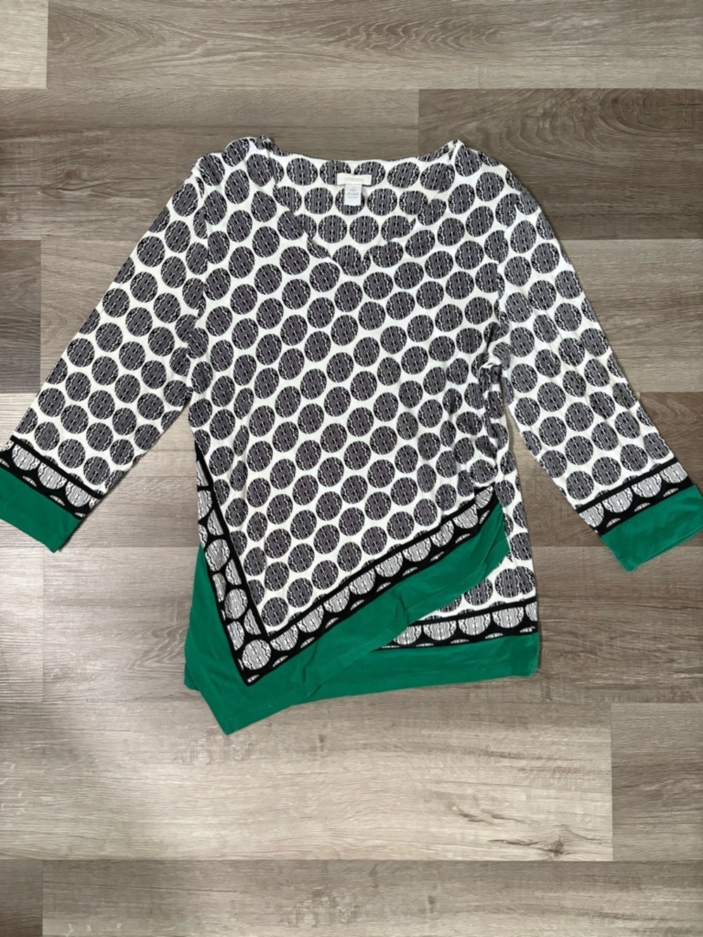 Chicos Women's Green Trim Geometric Dot Asymmetric Top